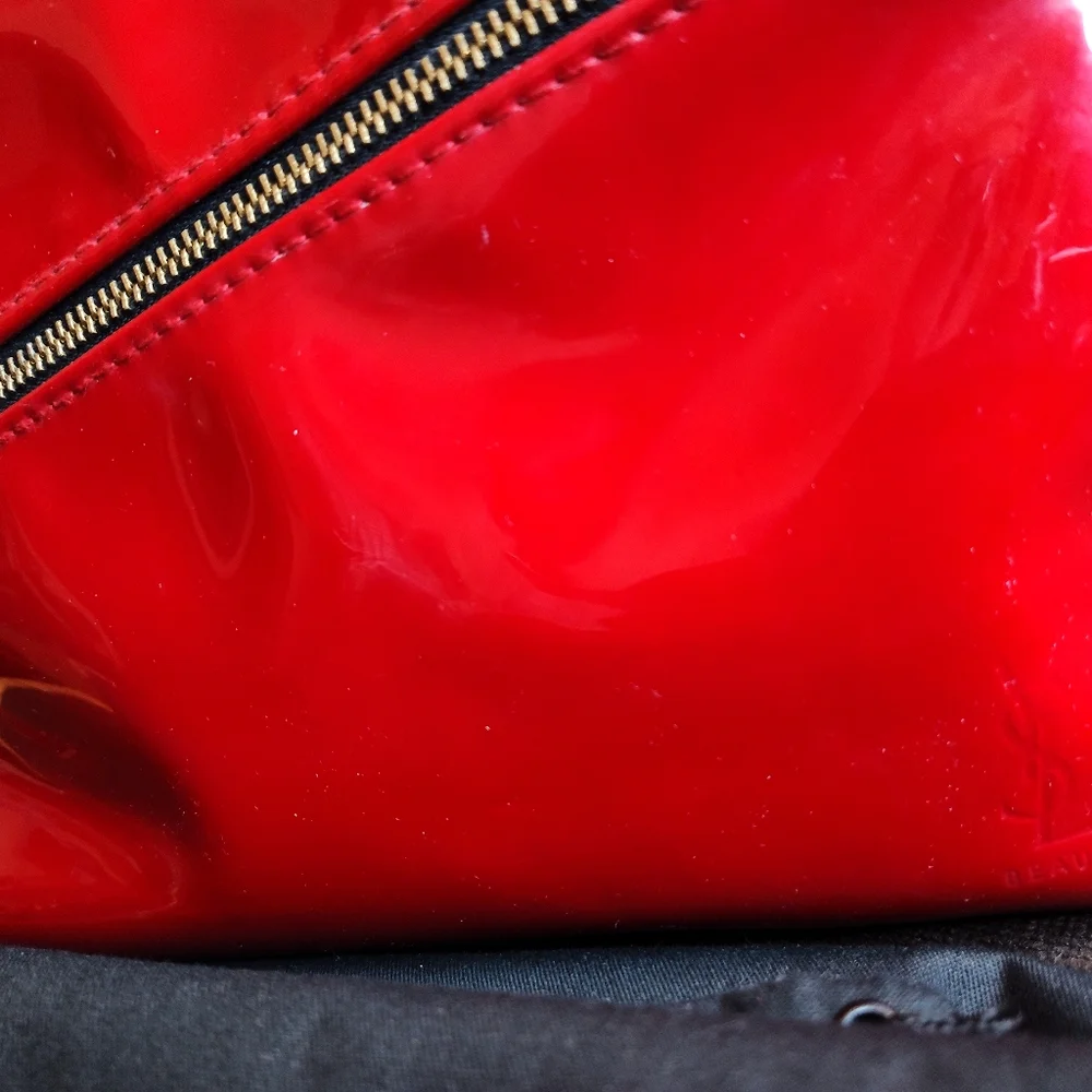 Saint Laurent Red Makeup Bag With Dust Bag. Patent Leather Red - Picture 6 of 7